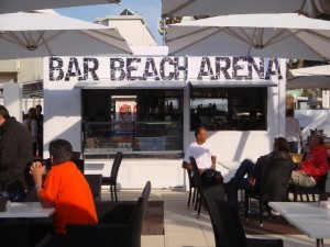  l'impianto e il bar Riccione Beach Arena 
